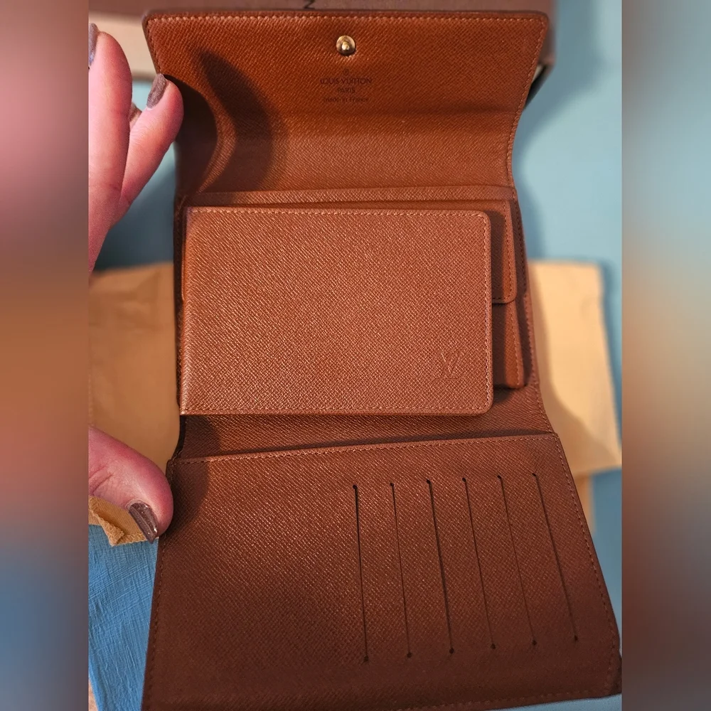 Louis Vuitton Porte Tresor Etui Papiers Monogram Wallet - Picture 7 of 15